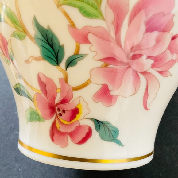 LENOX Vintage "Barrington Collection" Short Vase with Floral EUC - Picture 7 of 8